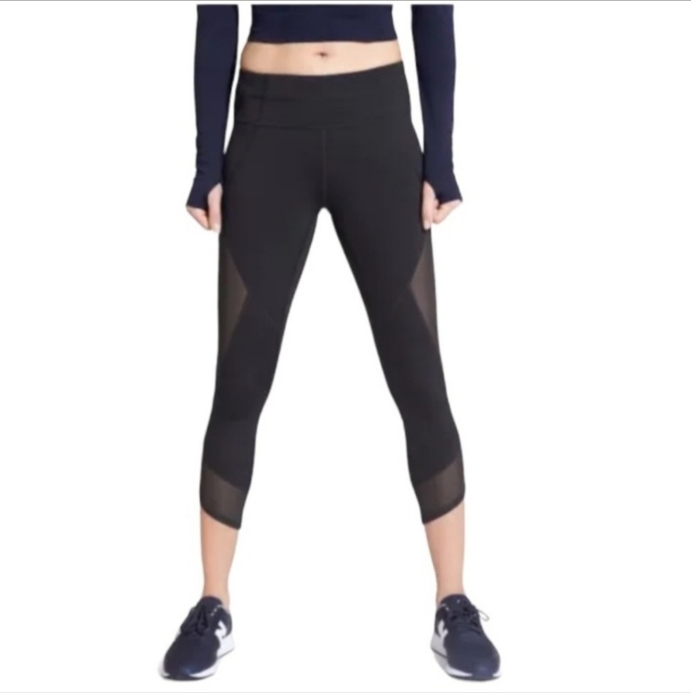 Athleta Aura Sonar Capri Black Women's Small S Classic Original Athletic Legging